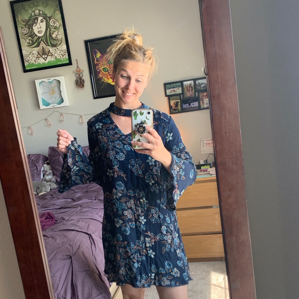 Flowy, long-sleeve dress